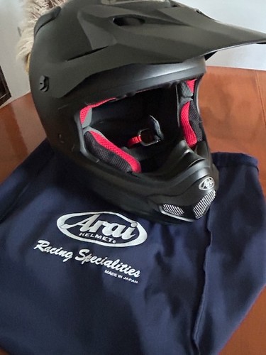 Arai frost black - arai, helm