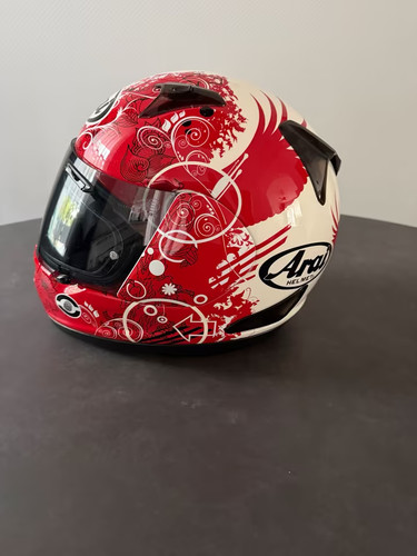 Arai quantum helm fiction red - arai,